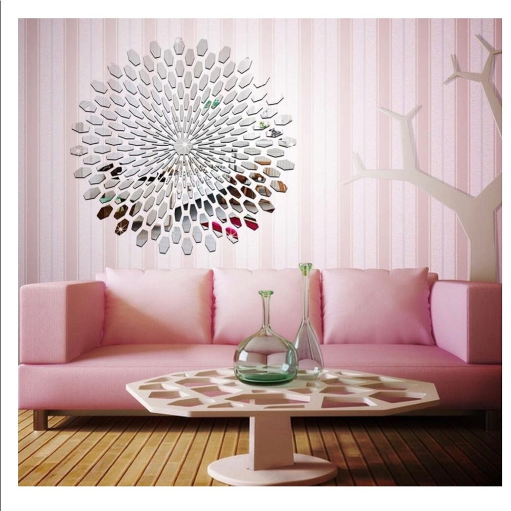 ✨White Lotus Mirrored Wall Decor✨